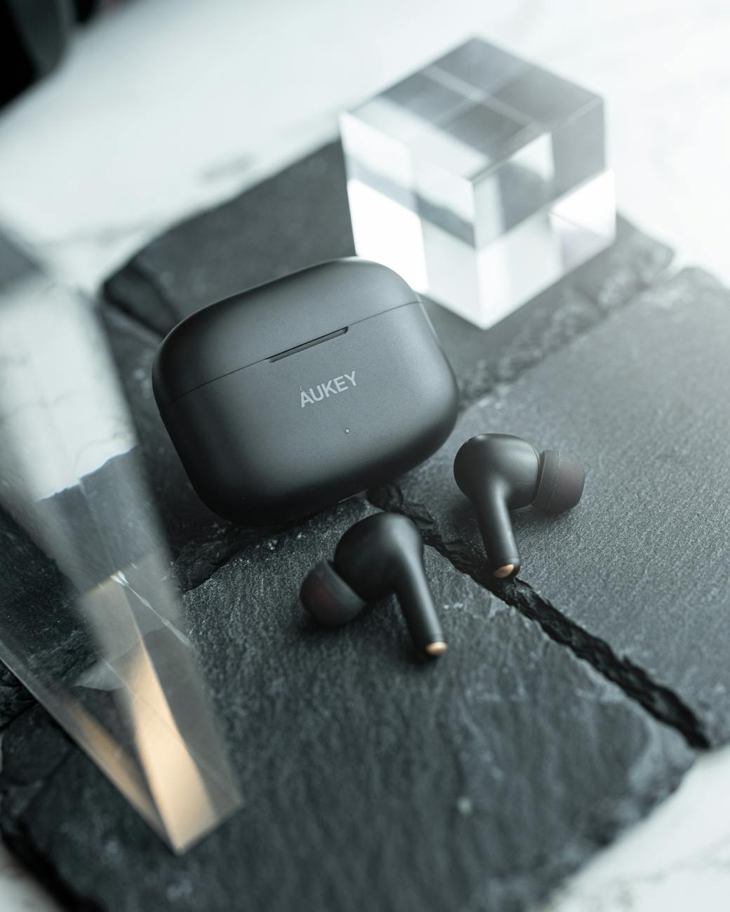 The 8 Best Noise Cancelling Earbuds for Android 2026: Review & Comparison