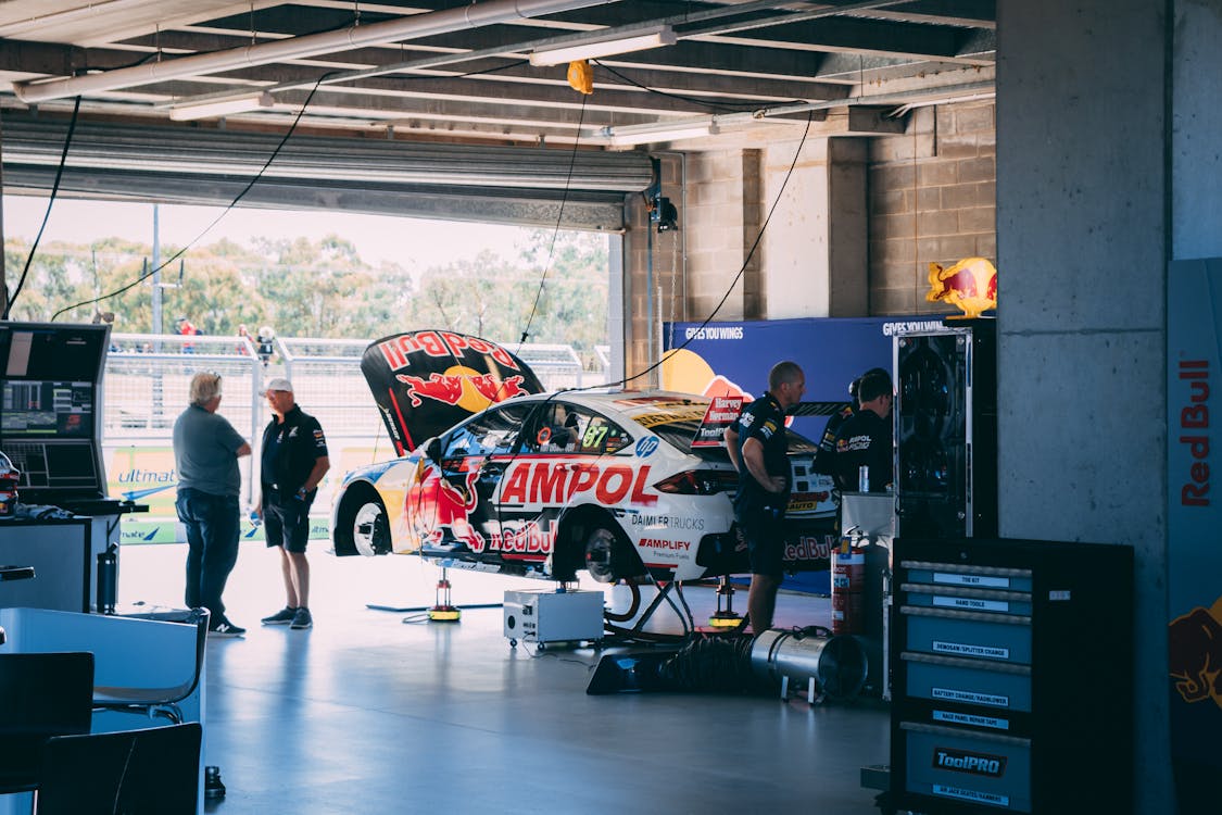 Racing Car on the Garage · Free Stock Photo