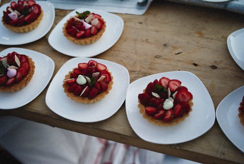 Cakes with Strawberries