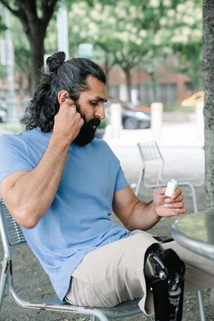 Innovative Features and Technology: How Leading Brands Enhance Hearing Assistance Through Advanced Solutions