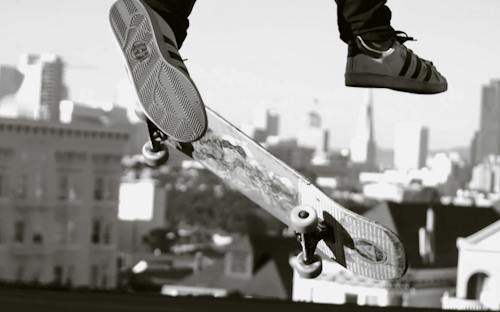 Free Close-up Shot of a Person's Feet with Skateboard Stock Photo