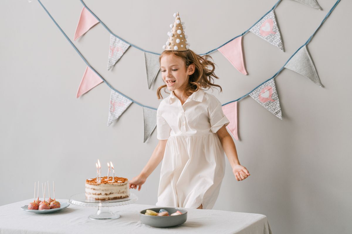 DIY-Kindergeburtstags-Deko: 4 Schritt-für-Schritt-Ideen für die Party — Anleitung Schritt für Schritt