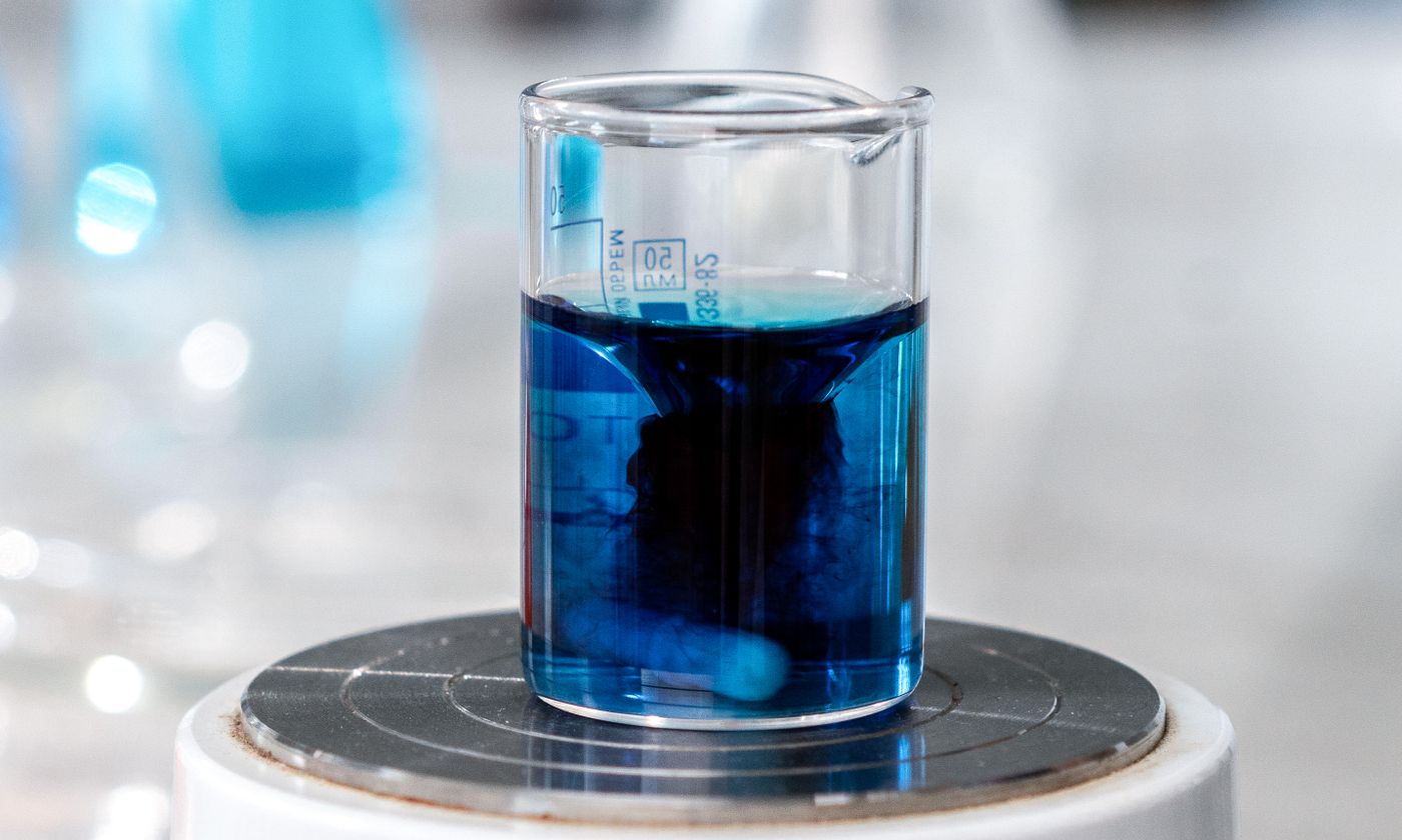 Laboratory glassware with prepared solution