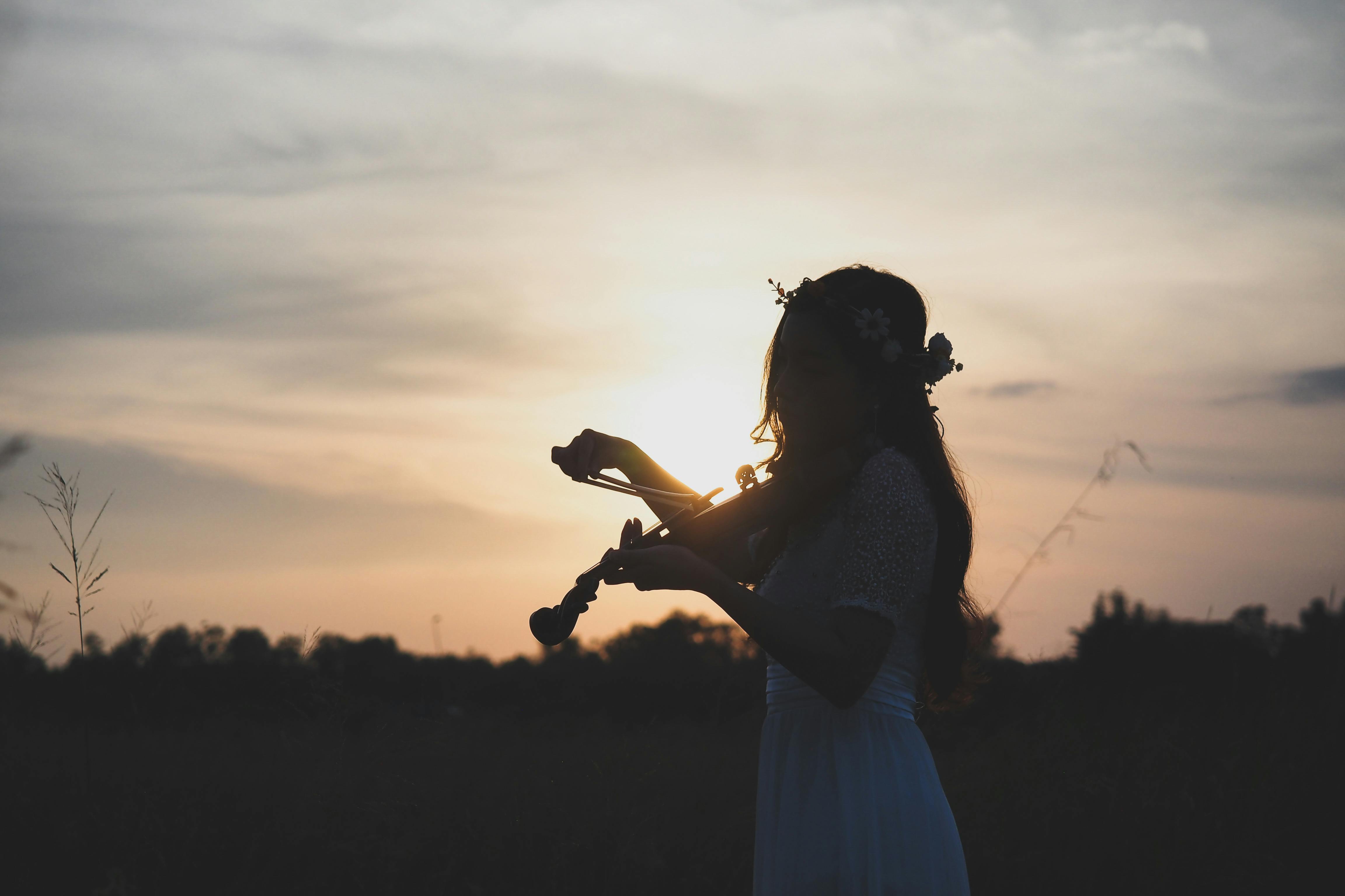 woman in white short sleeved dress