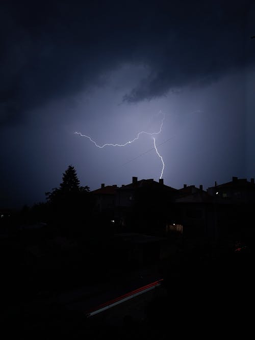 Gratis arkivbilde med dårlig vær, himmel, kveld