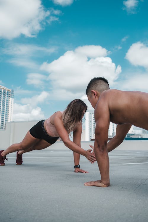 Fotobanka s bezplatnými fotkami na tému activewear, cvičenie, debnenie