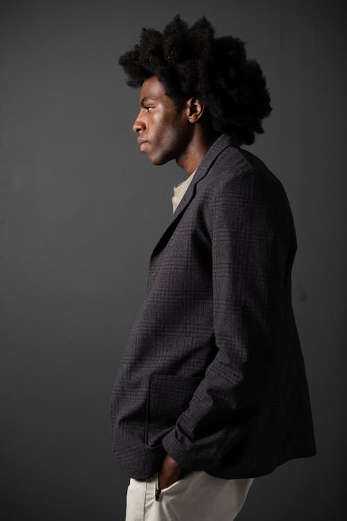 Kostenloses Stock Foto zu afroamerikanischer mann, fashion, hand in tasche