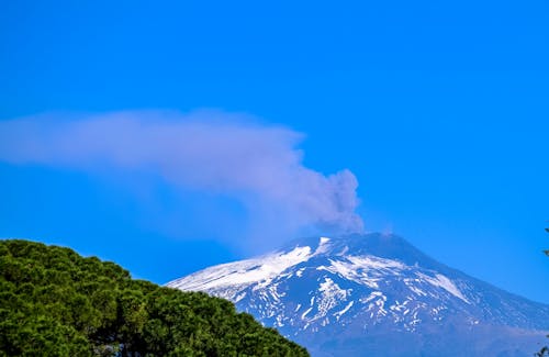 Ilmainen kuvapankkikuva tunnisteilla aktiivinen tulivuori, lumi, luonto