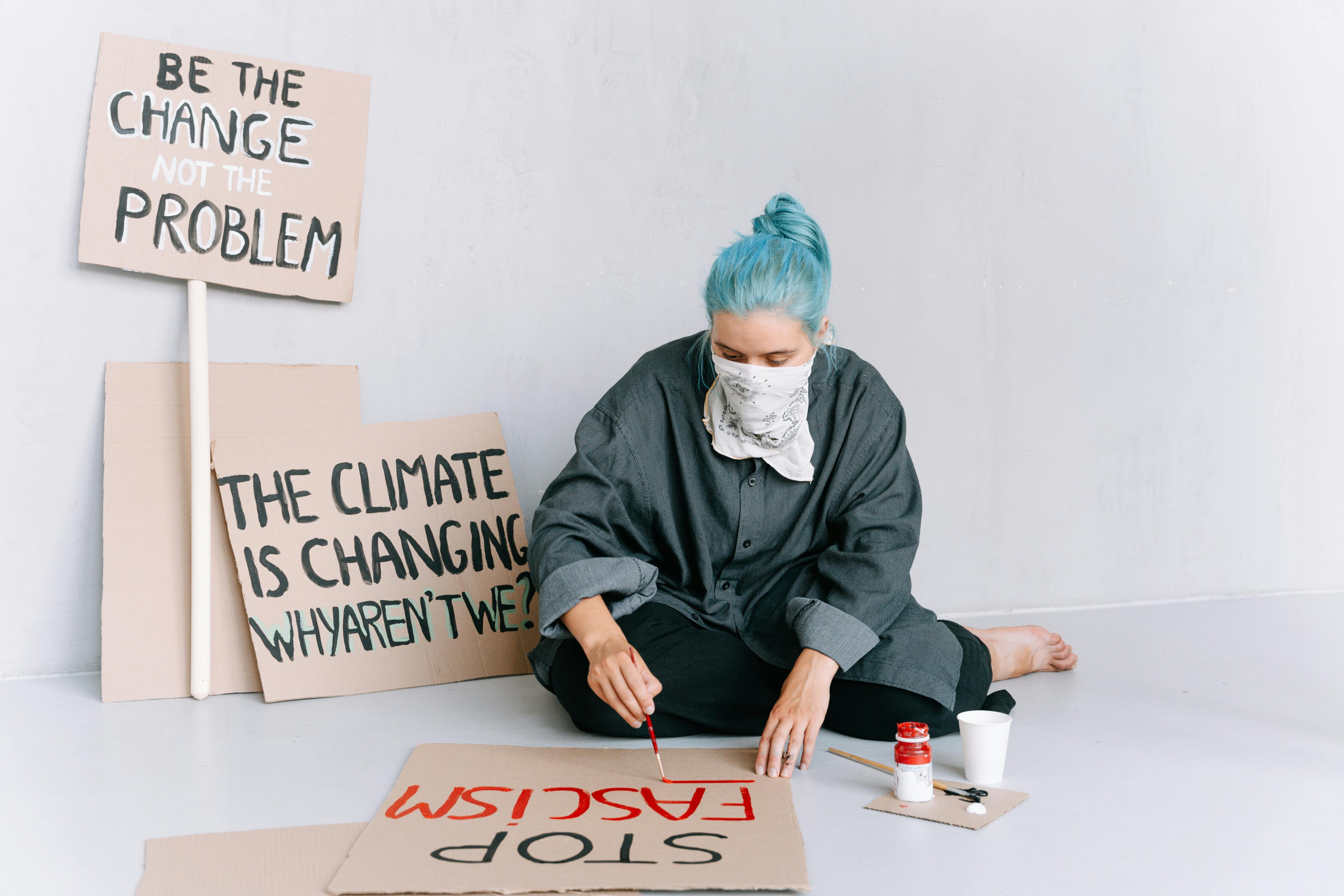 Is human-driven climate change causing the sea levels to rise? — Photo by Ivan S on Pexels