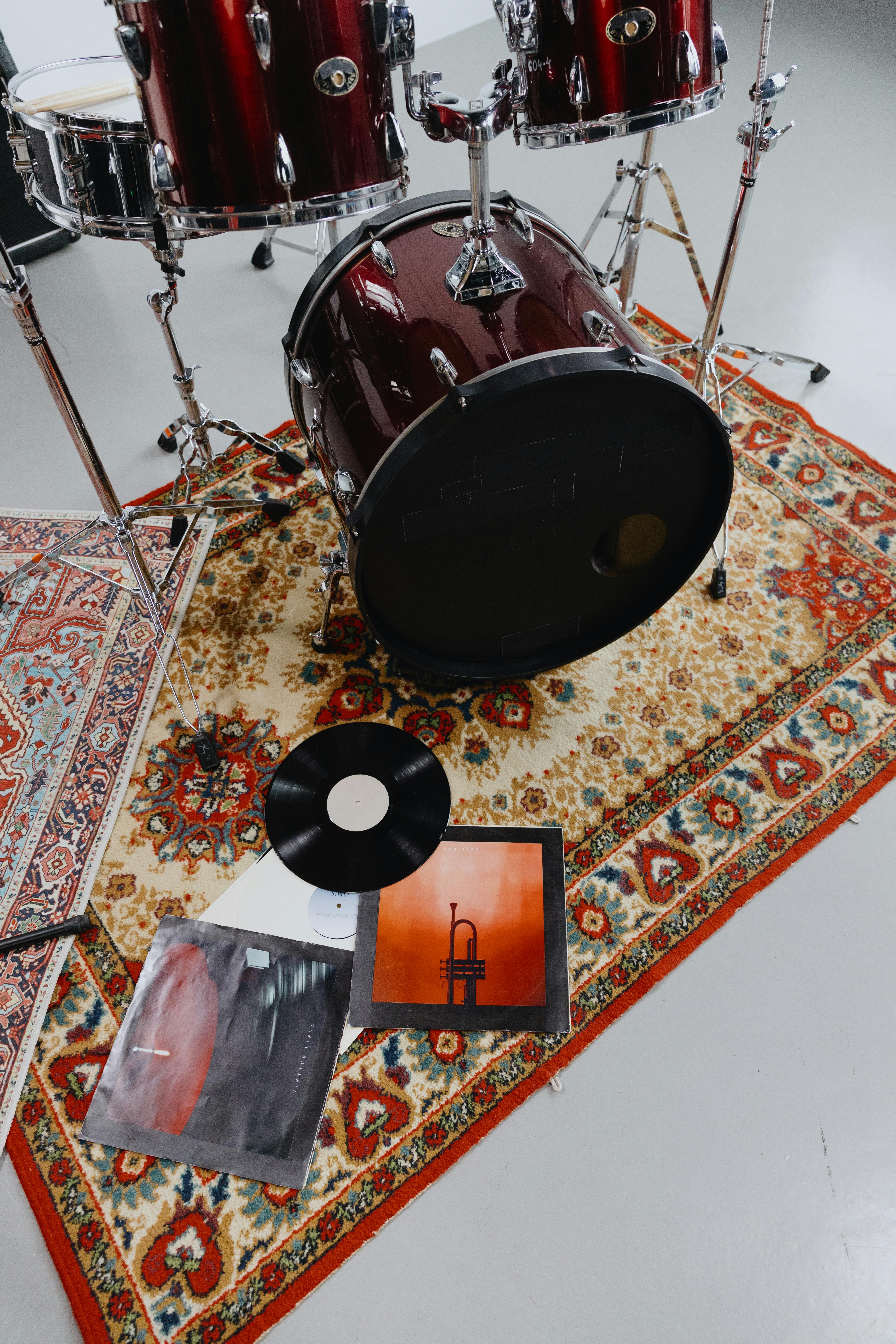 Set Drum dan Rekod Vinyl · PercumaSet Drum dan Rekod Vinyl · Percuma  