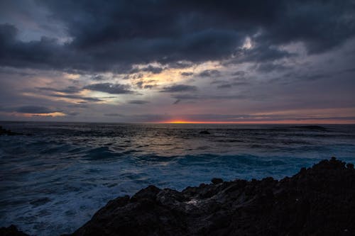 Free Gratis arkivbilde med bølger, daggry, hav Stock Photo