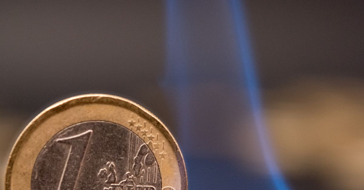 Ejemplos de monedas que perdieron valor por hiperinflación prolongada Ejemplos de monedas que perdieron valor por hiperinflación prolongada