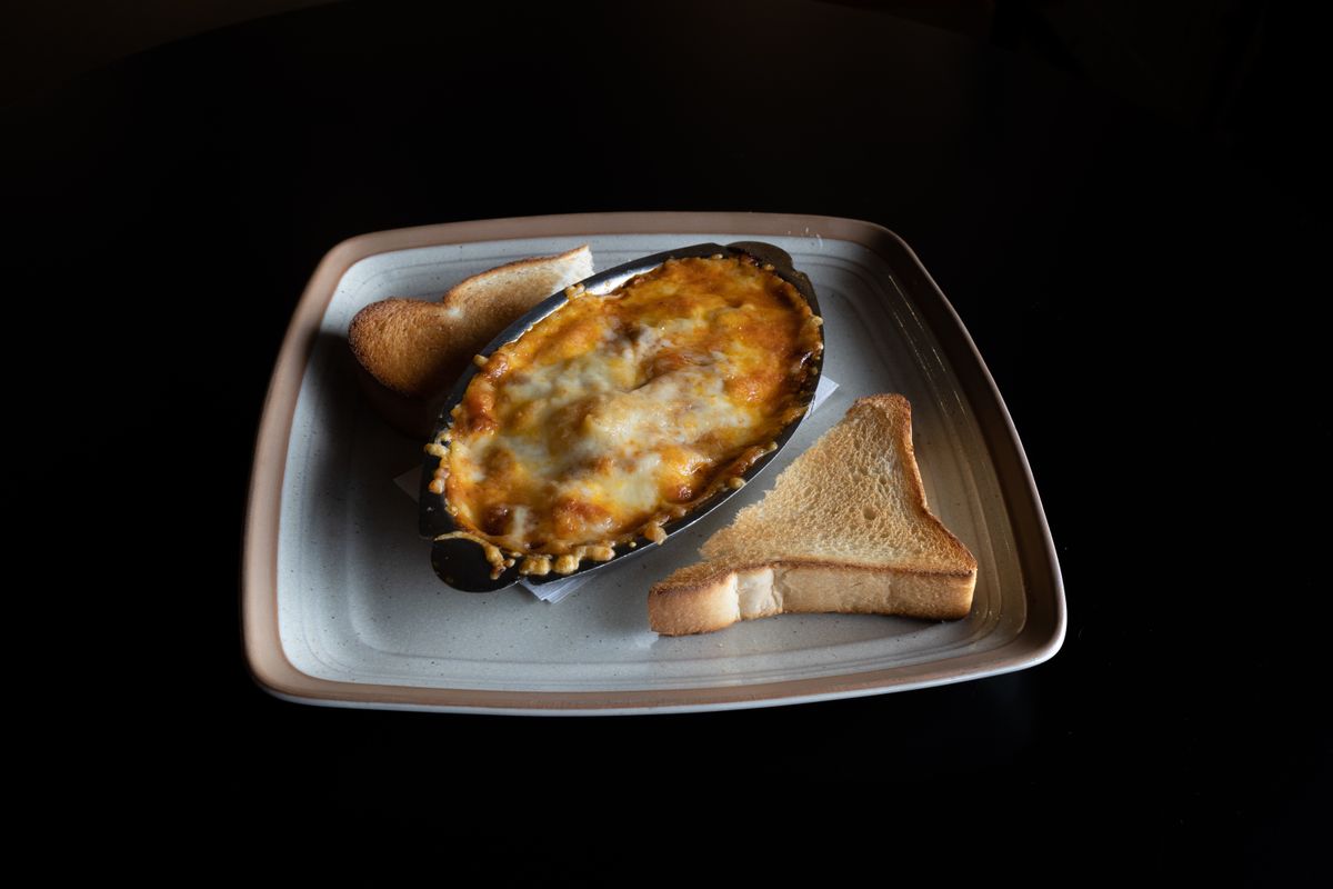 Rollos de lasagna a la boloñesa