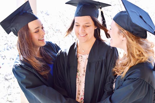 Ingyenes stockfotó ballagás, ballagó diák, diploma témában