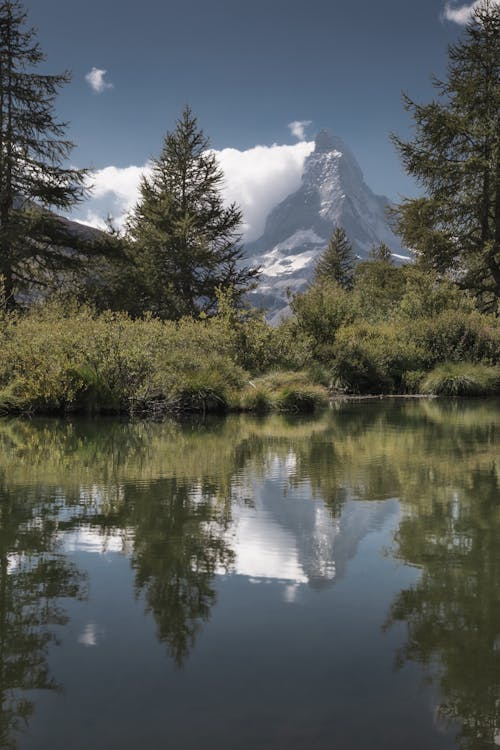 bezplatná Základová fotografie zdarma na téma hora, jezero, mrak Základová fotografie
