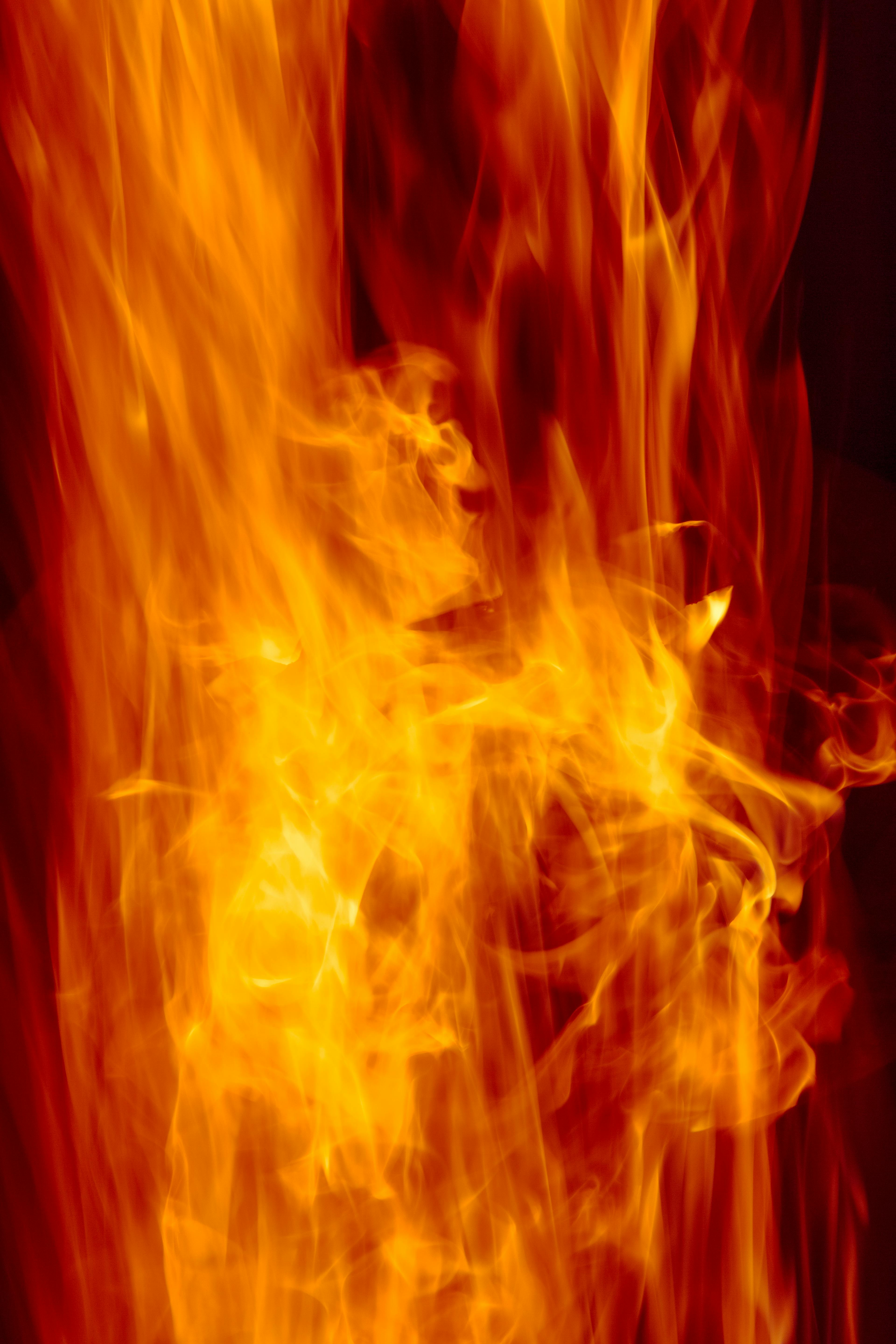 Hình nền lửa đẹp nhất sẽ đem lại cho bạn cảm giác ấn tượng với hiệu ứng lửa sôi động và sống động. Những hình ảnh này đầy uy lực và kiêu hãnh, làm nổi bật màn hình của điện thoại hoặc máy tính. Nếu bạn yêu thích những hiệu ứng lửa đẹp, hãy xem hình ảnh liên quan.