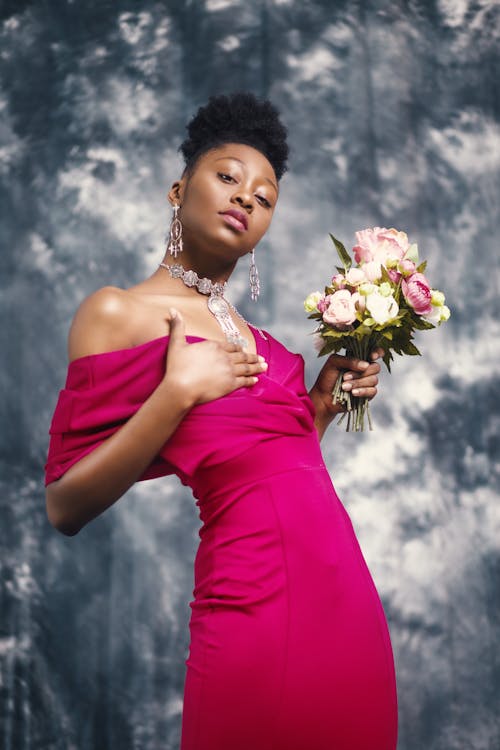 Ingyenes stockfotó afro-amerikai nő, álló kép, aranyos témában