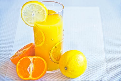無料 レモンジュースのグラス 写真素材
