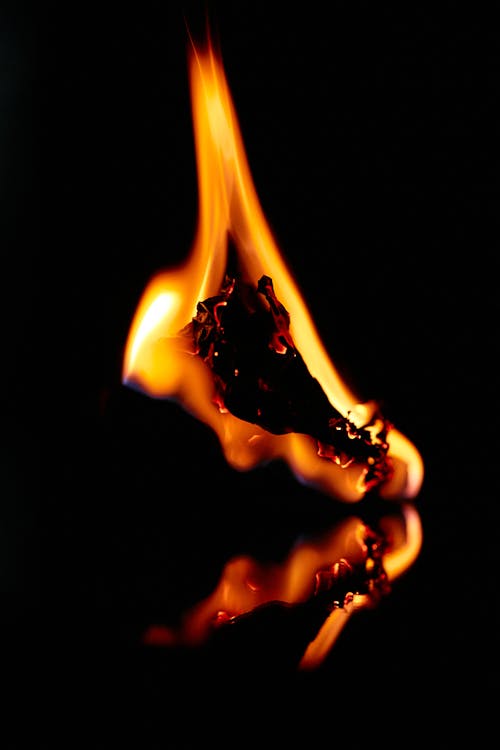 Foto d'estoc gratuïta de Animació, composició, cremant