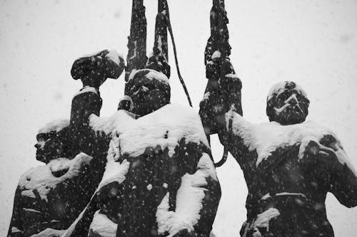 Darmowe zdjęcie z galerii z opady śniegu, pomnik, posąg