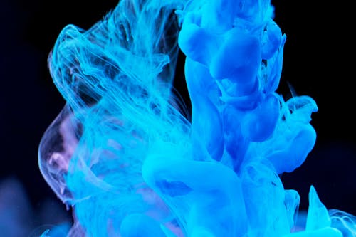 High-Speed Photography of Blue Ink Diffusion in Water