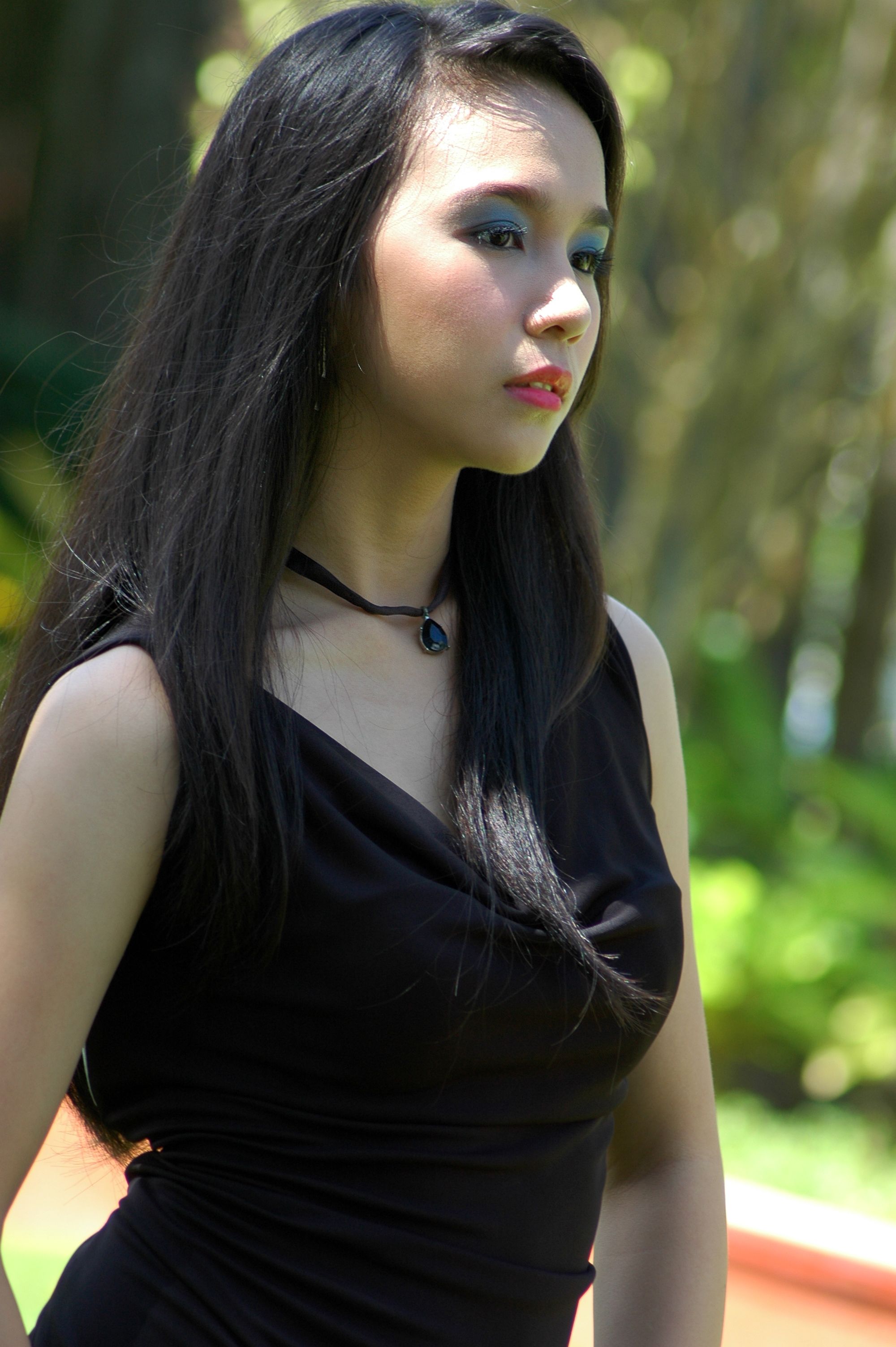 A Woman in Black Sleeveless Top · Free Stock Photo