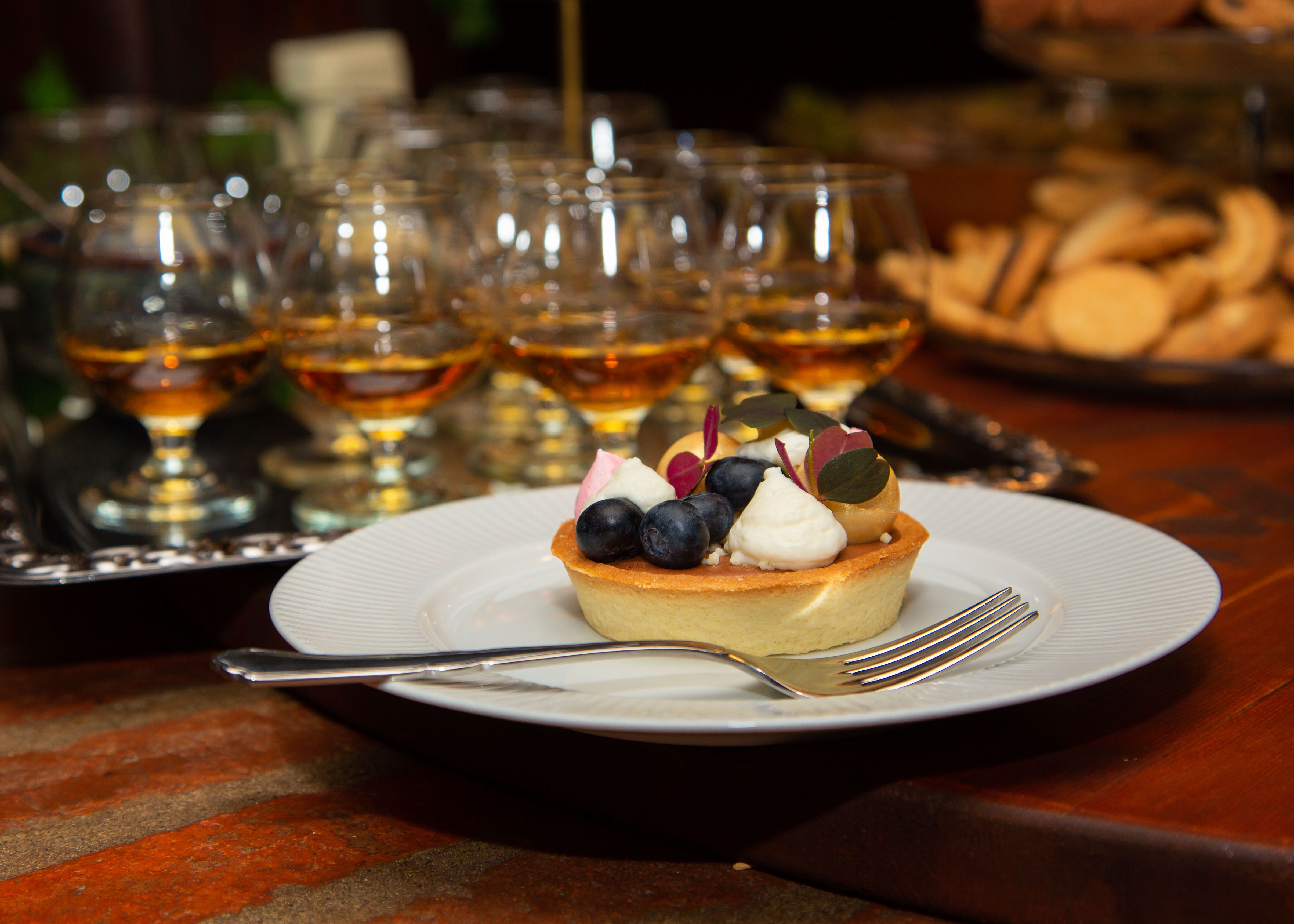 Brown-Sugar Tart with Whipped Cream