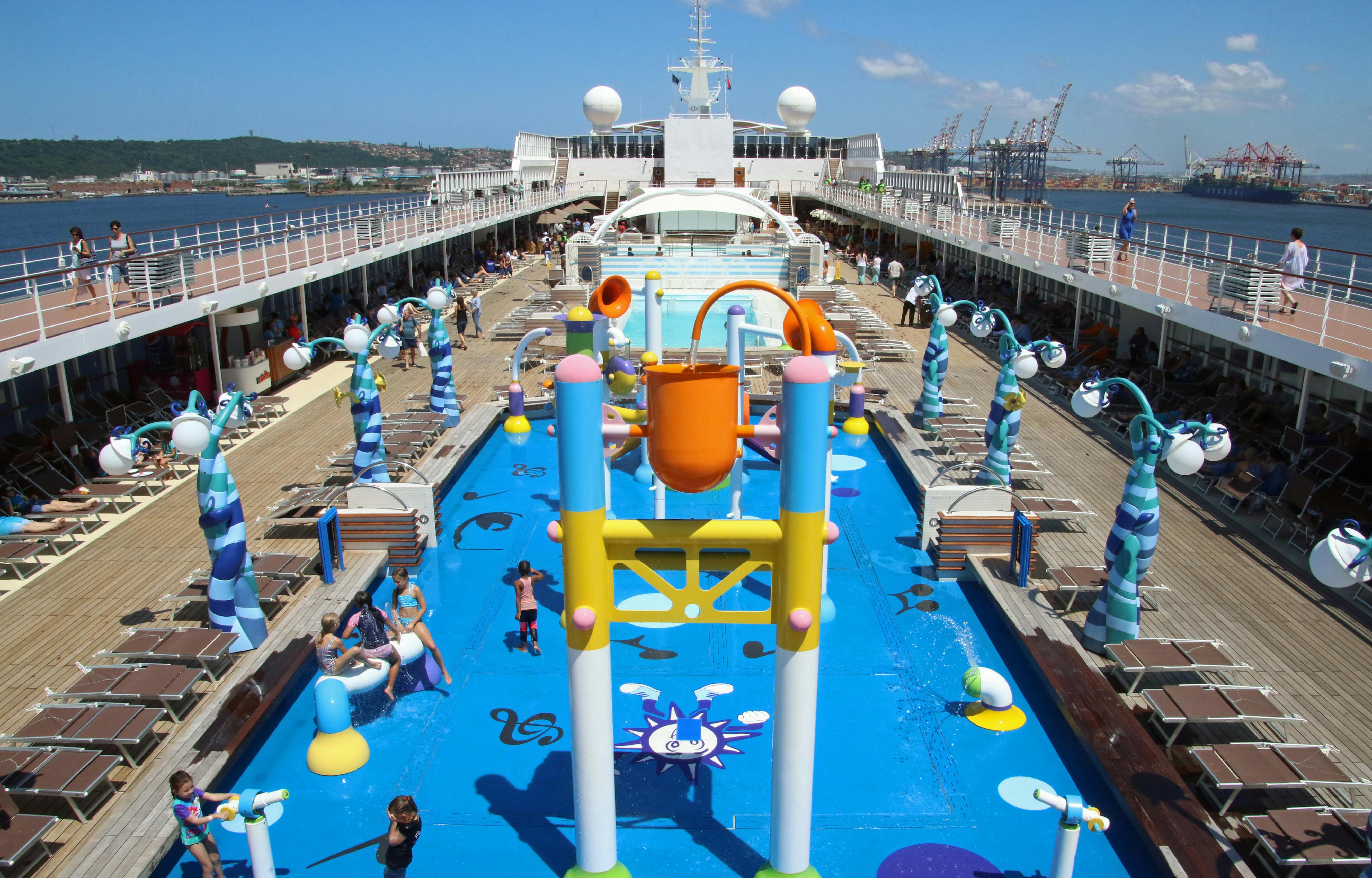 free-stock-photo-of-boat-cruise-ship-deck