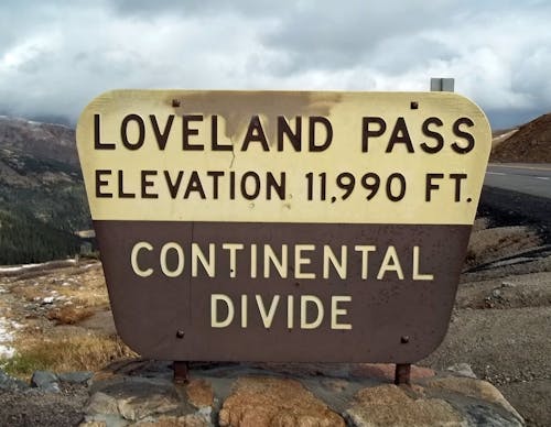 Free stock photo of sign for loveland pass