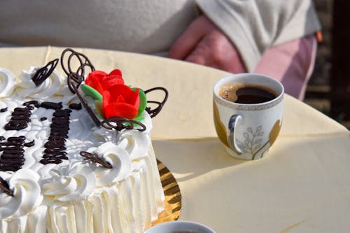 Ilmainen kuvapankkikuva tunnisteilla juoma, kahvi, kakku Kuvapankkikuva