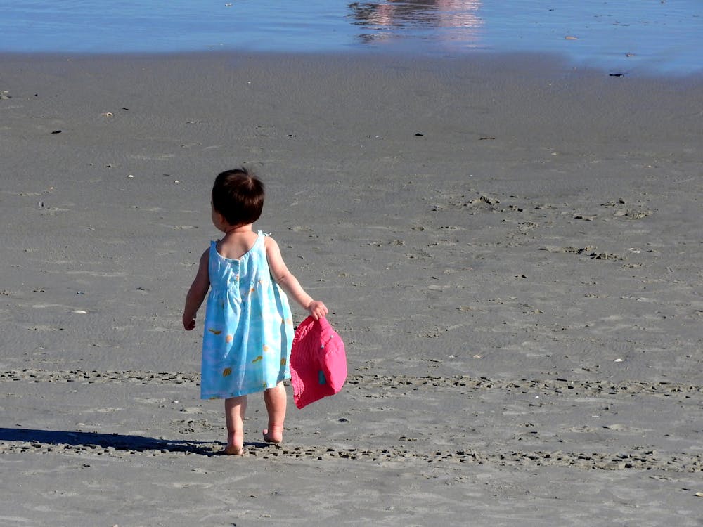 Free stock photo of beach, little girl, ocean