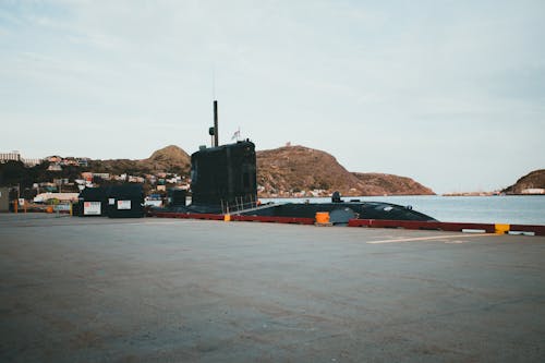 Darmowe zdjęcie z galerii z łódź podwodna, militarny, molo