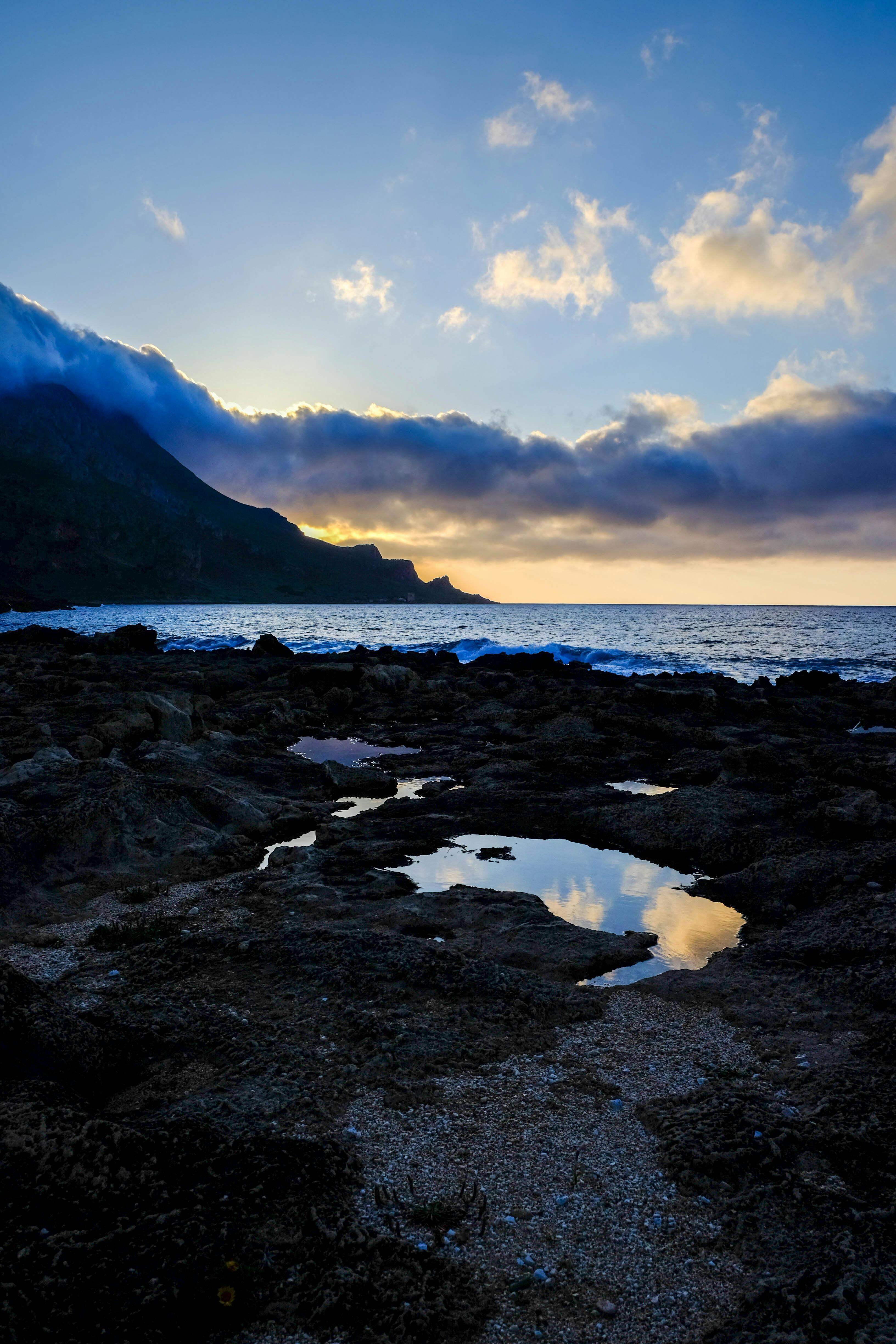 Photography of Gray Beach Stone · Free Stock Photo