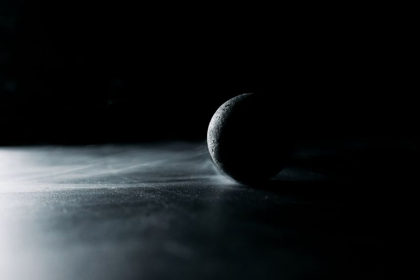 Moody studio light backdrop by cottonbro studio on Pexels