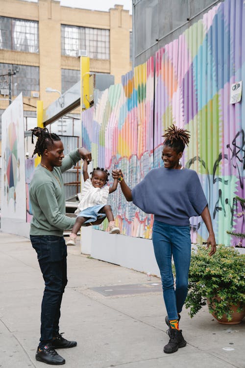 Kostnadsfri bild av afroamerikan, barn, bindning