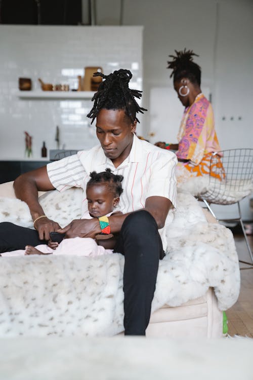 Ingyenes stockfotó afro-amerikai, afro-amerikai férfi, anyaság témában