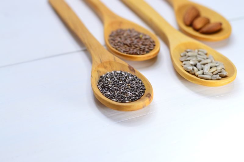 Semi di chia e semi di lino come fonti di omega-3