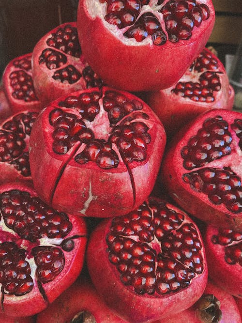 Free Red Round Fruits in Close Up Photography Stock Photo
