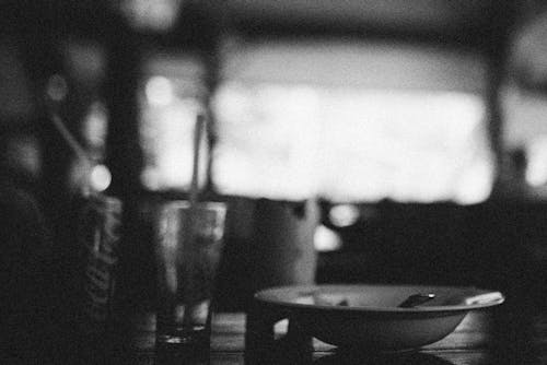 De franc Foto d'estoc gratuïta de beguda, blanc i negre, escala de grisos Foto d'estoc