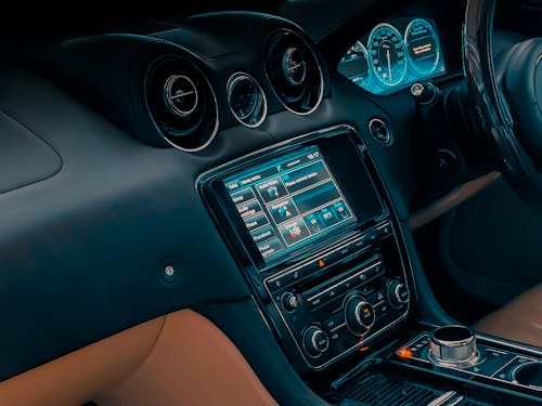 Ücretsiz araba iç mekanı, gösterge paneli, jaguar içeren Ücretsiz stok fotoğraf Stok Fotoğraflar