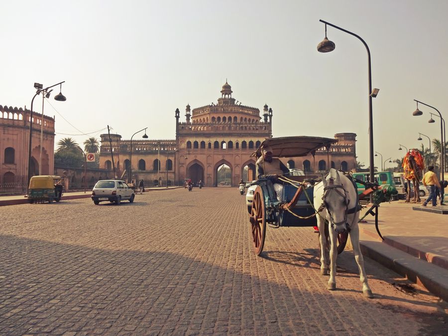 Rumi Darwaza photo 2