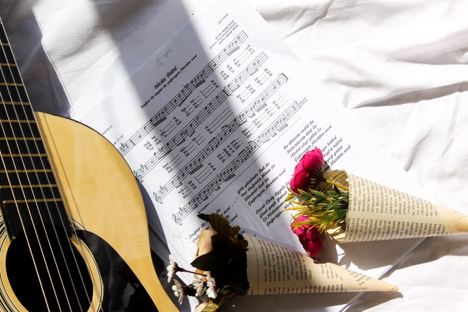 notes natural light lifestyle photo 1