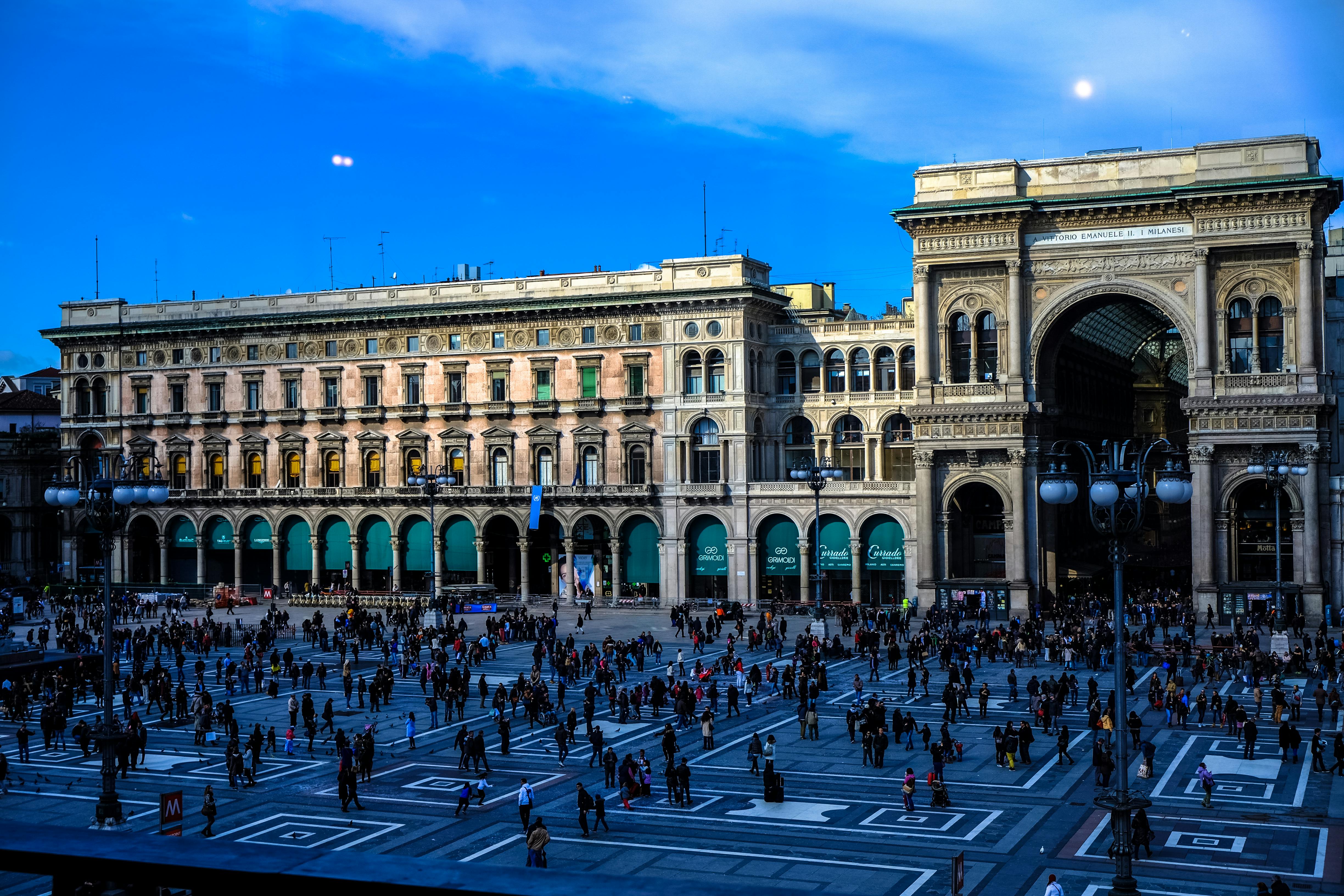 Milan , Galleria Vittorio Emanuele II · Free Stock Photo