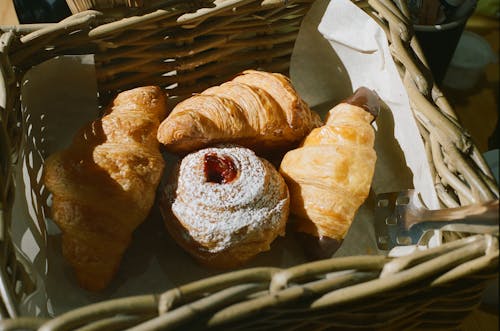 Free Three Crossini on Brown Wicker Basket Stock Photo