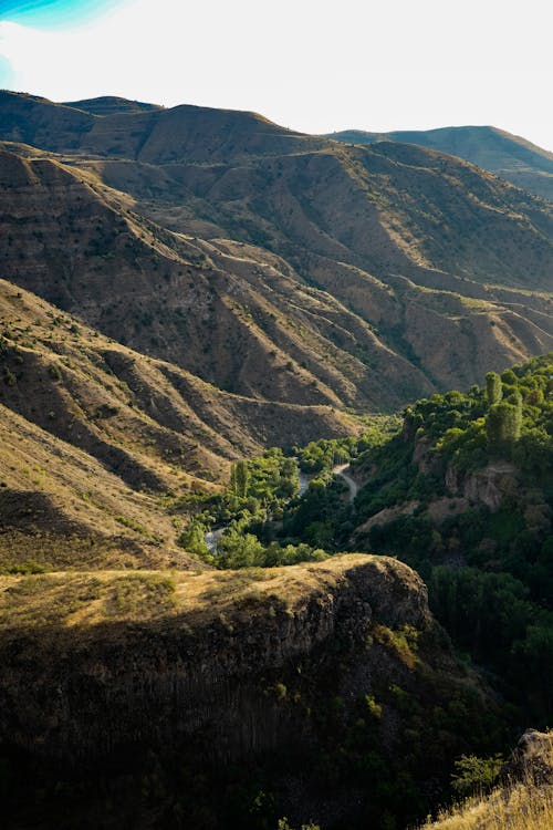 Foto profissional grátis de cadeia de montanhas, cênico, montanhas