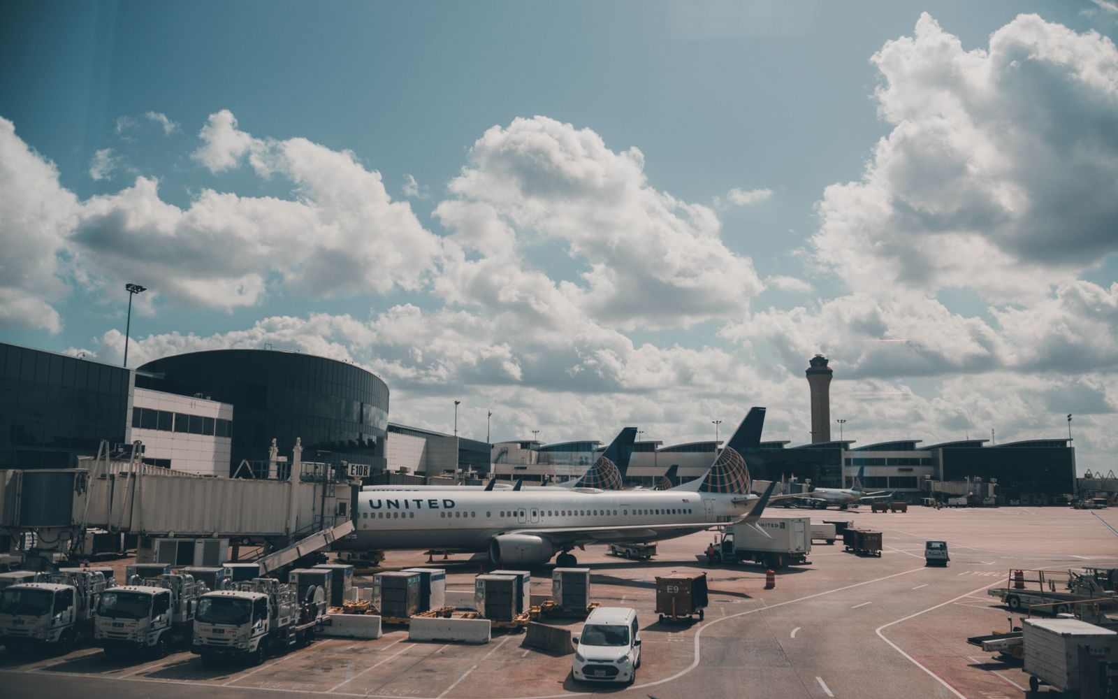 Private aviation chauffeur transfers at Stansted Private Aviation