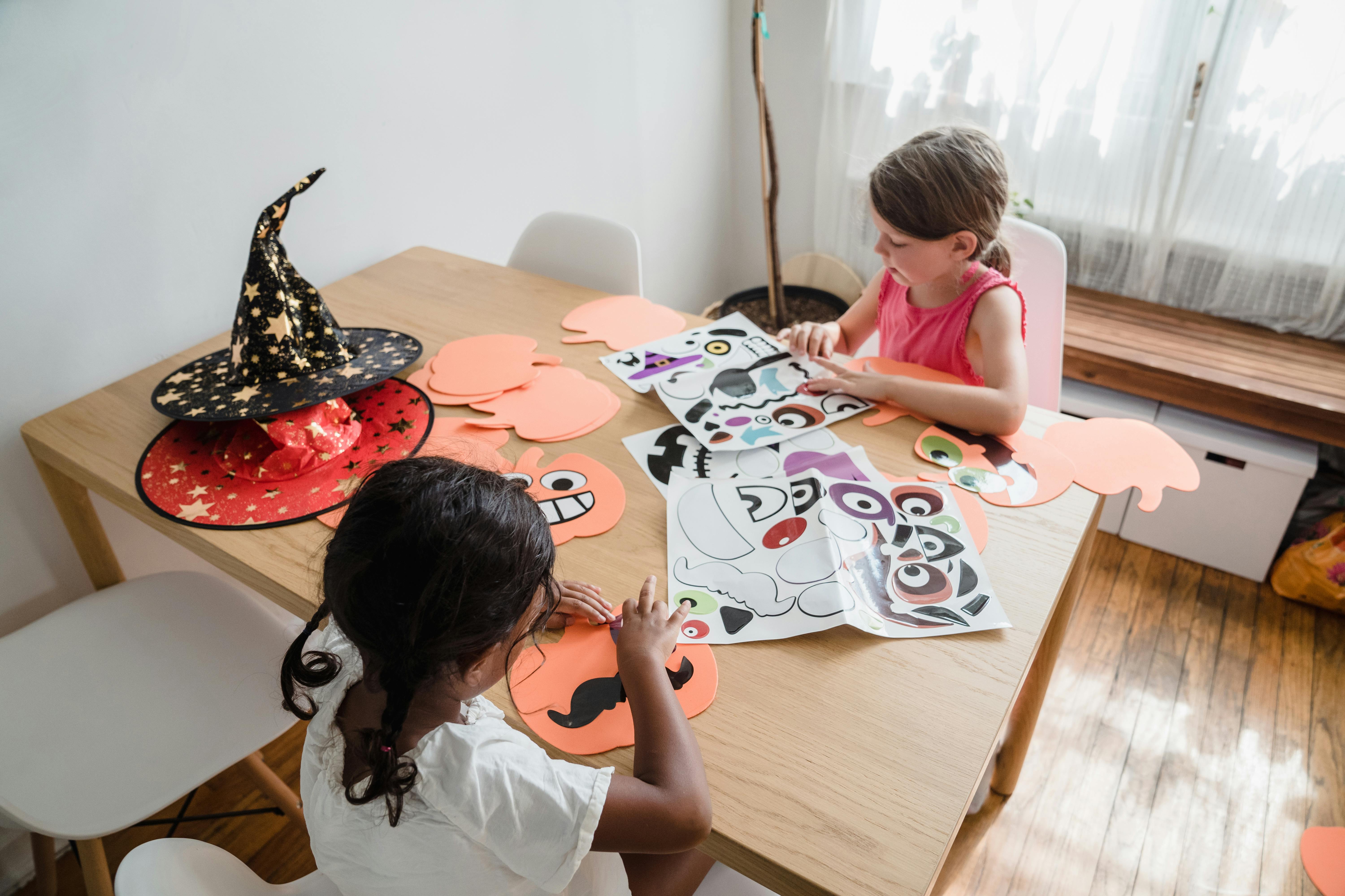 7 Best Hobby Lobby Fall Craft Finds Flying Off Shelves Right Now — Photo by Mike Jones on Pexels