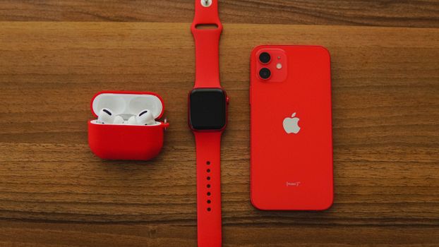 Apple EarPods (USB-C) ​​​​​​​