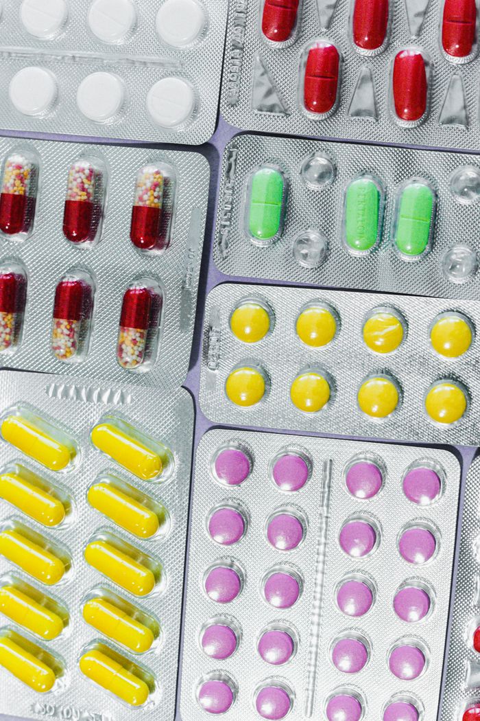 Pharmaceutical tablets and capsules
