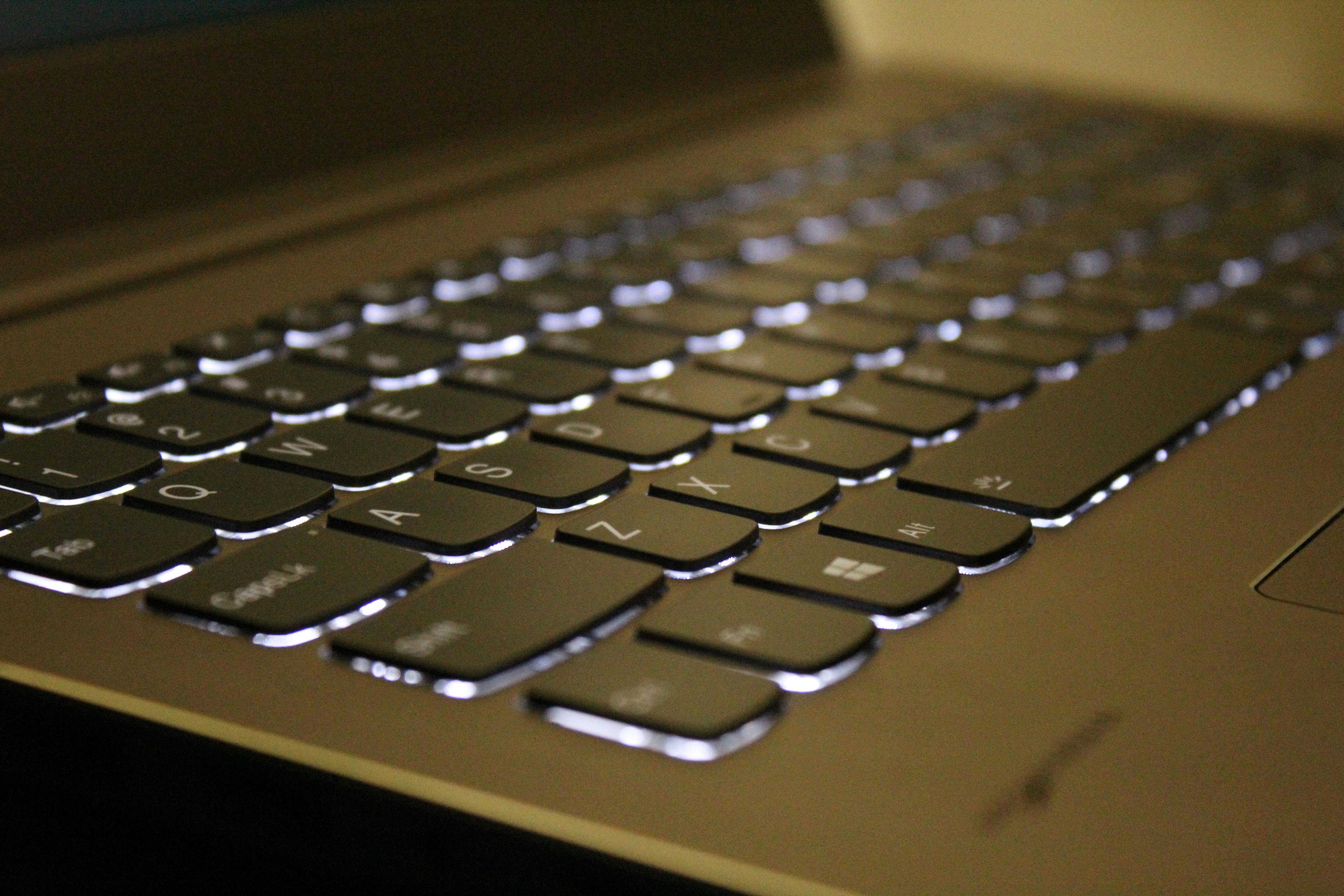 Corte degradê masculino estiloso